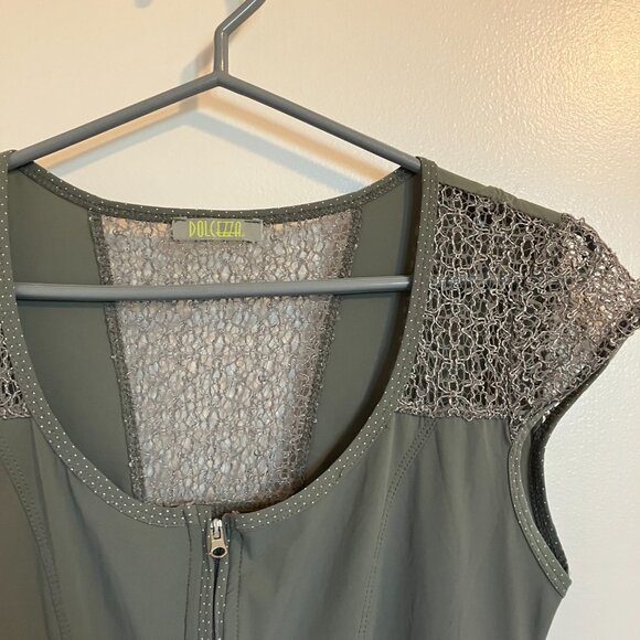 Dolcezza Fitted Style Kaki Green Tunic Top Size Medium FLAWS - Picture 3 of 10